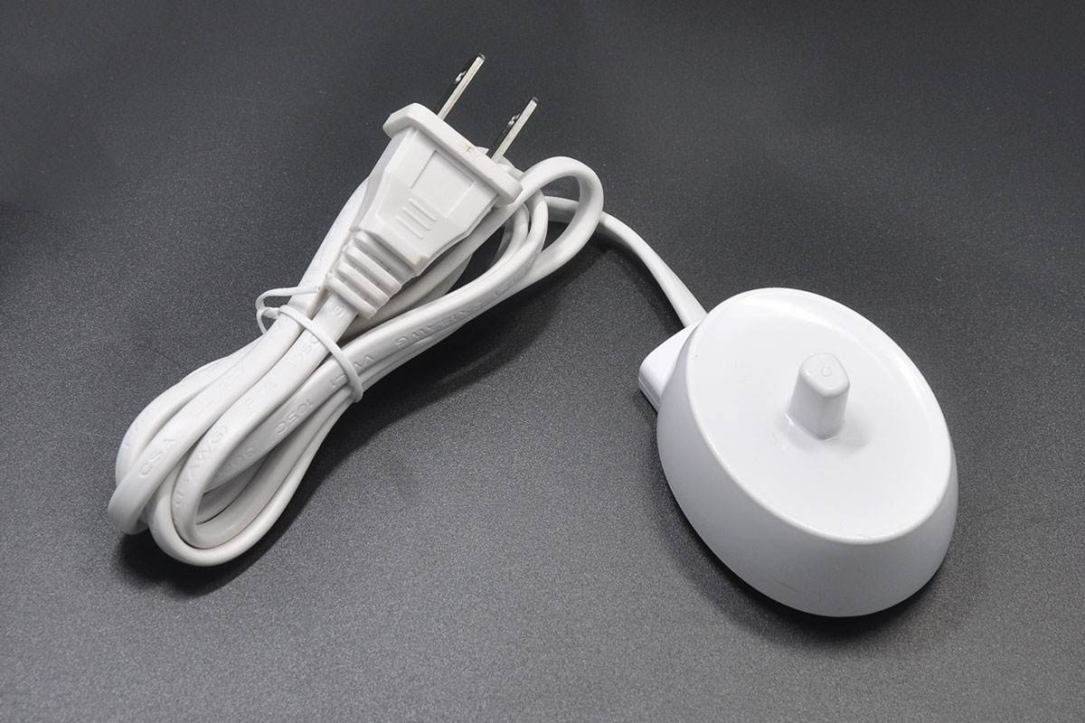 电动牙刷充电器